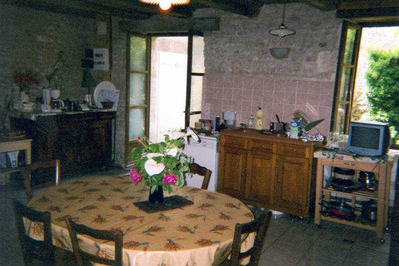 ILE DE RE MAISON DANS PROPRIETE DE CARACTERE PRES DU PORT D'ARS