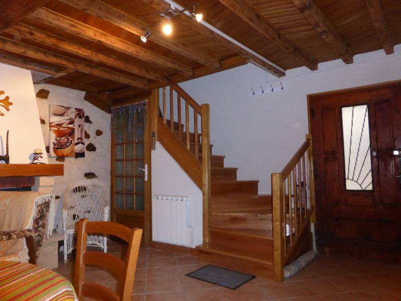 Maison indépendante avec terrasse et jardin