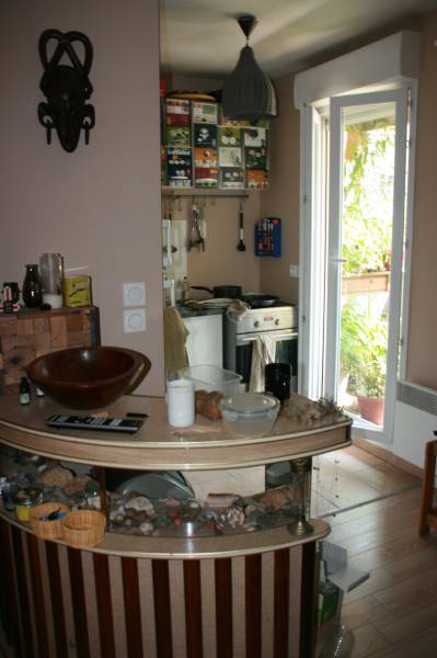 Partage d'appartement entre Paris et le monde